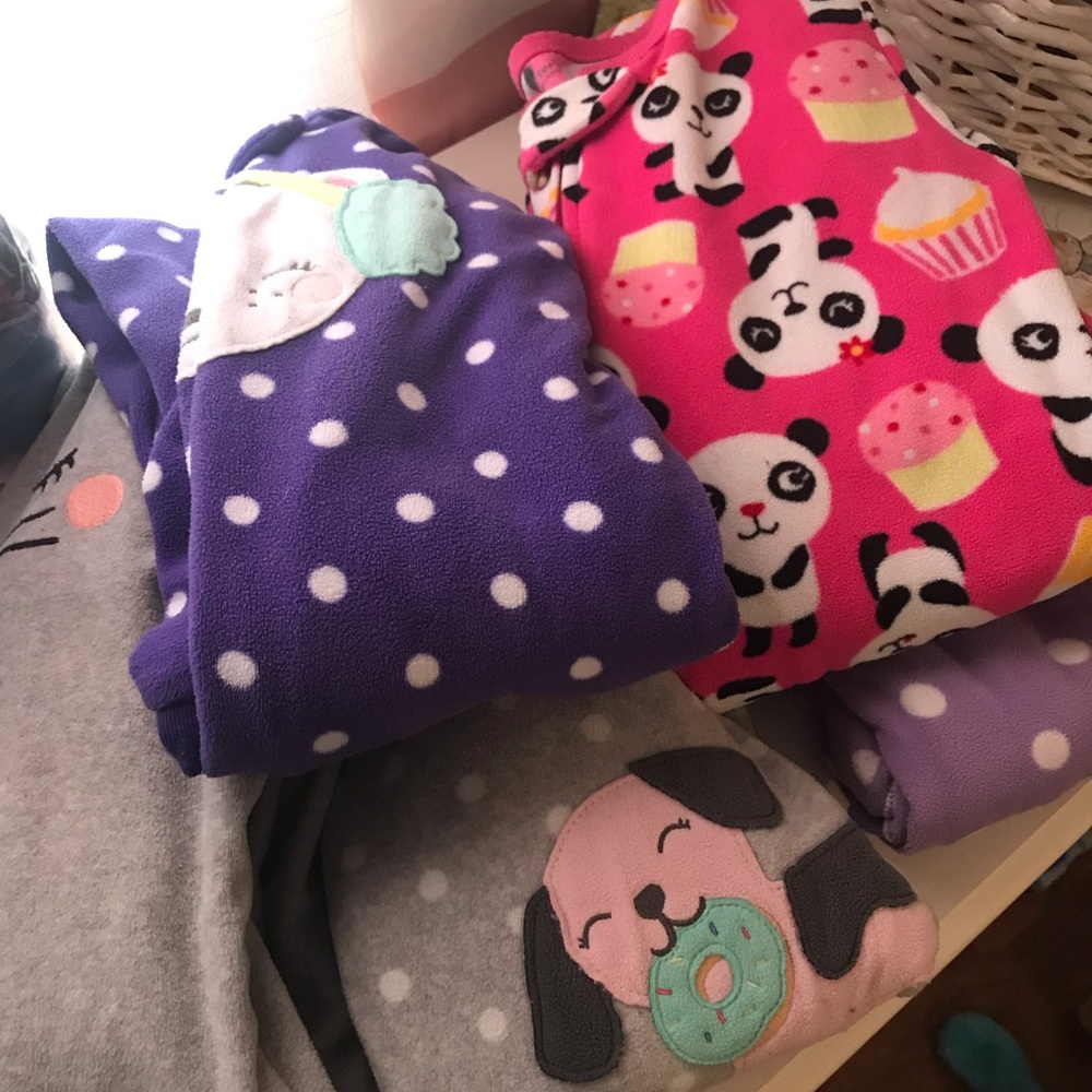 Girl’s lot of 3T Carter’s Fleece Footie Pajamas